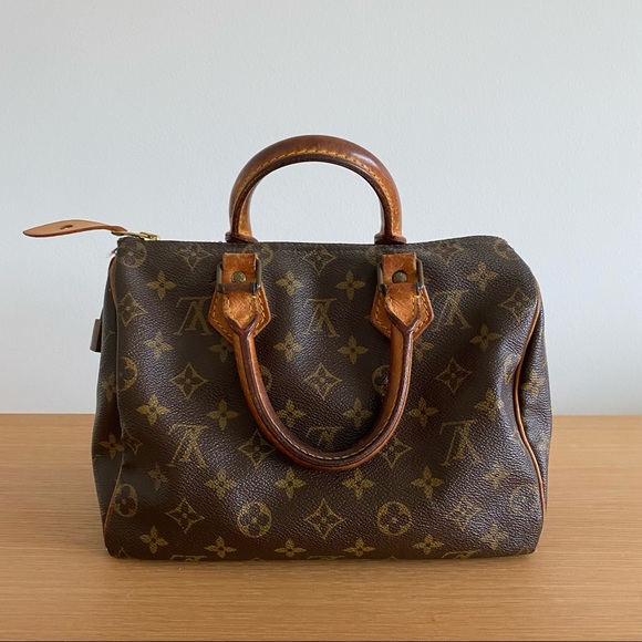 Louis Vuitton Monogram Speedy 25, 100% Authentic - Picture 1 of 15